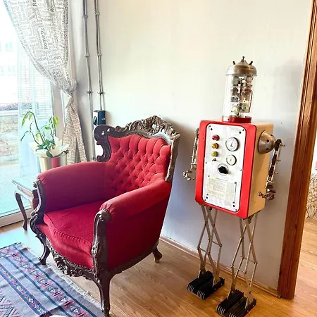 Kaleici Muhtesem Teras Keyfi Harika Dizayn Ve Lokasyon Apartman Antalya
