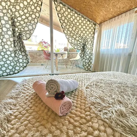 Apartman Kaleici Muhtesem Teras Keyfi Harika Dizayn Ve Lokasyon Antalya