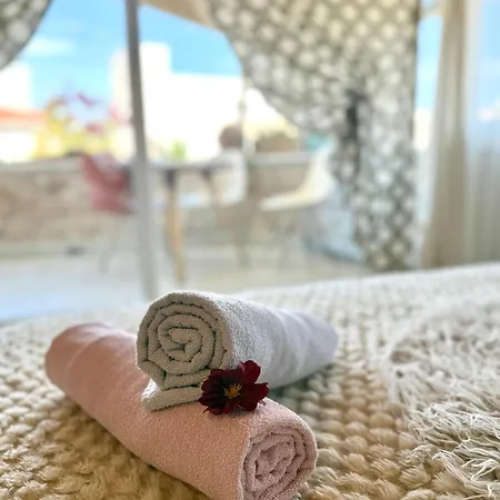 Daire Kaleiçi Muhteşem Teras Keyfi Harika Dizayn Ve Lokasyon *