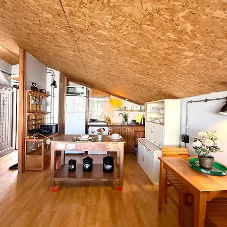 Daire Kaleiçi Muhteşem Teras Keyfi Harika Dizayn Ve Lokasyon Antalya